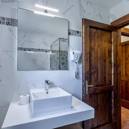 アパートホテル Isa-residence With Swimming Pool In Guardistallo Surrounded By Greenery *