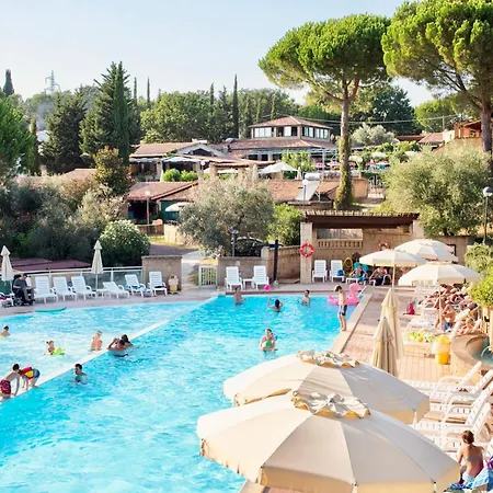 アパートホテル Isa-residence With Swimming Pool In Guardistallo Surrounded By Greenery