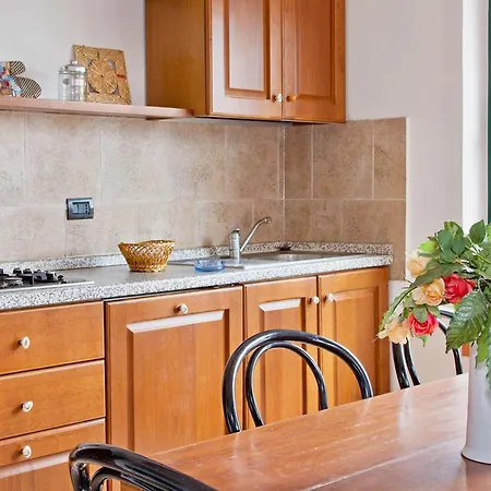 Isa-residence With Swimming Pool In Guardistallo Surrounded By Greenery Appart hôtel