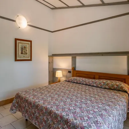 Appart hôtel Isa-residence With Swimming Pool In Guardistallo Surrounded By Greenery
